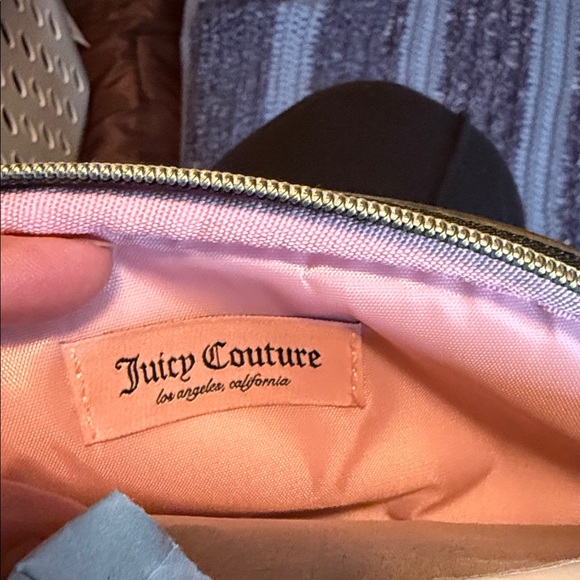 Juicy Couture Black Velvet Cosmetic Case with Gold Trim - Picture 2 of 3